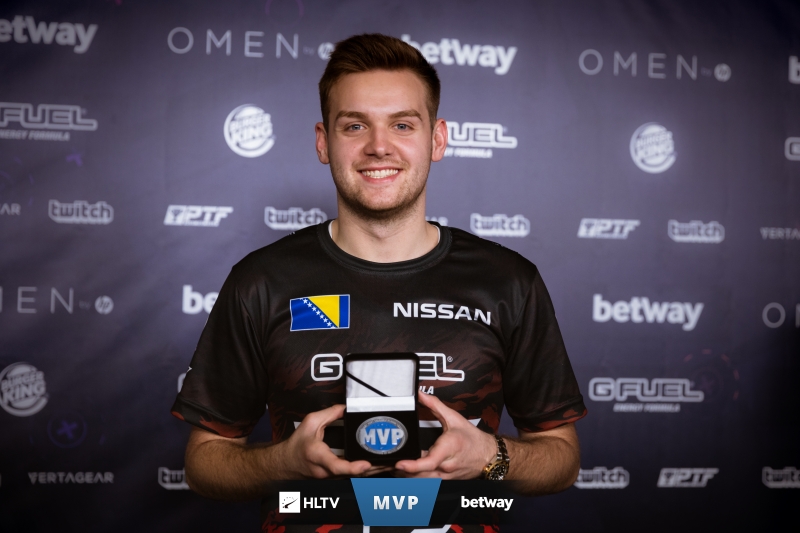 Prince正式离开WE